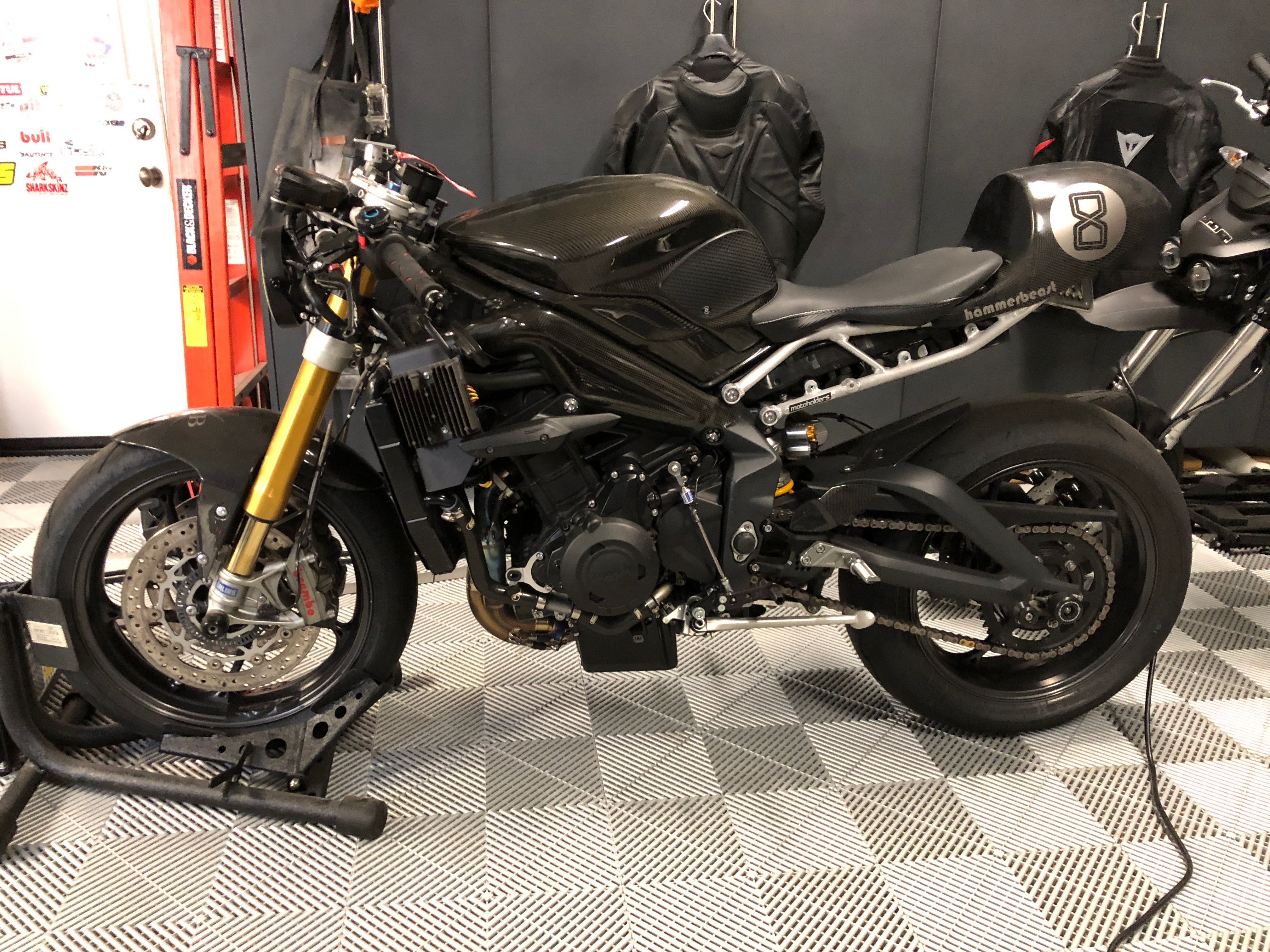 Triumph 675R Cafe Racer photo 25